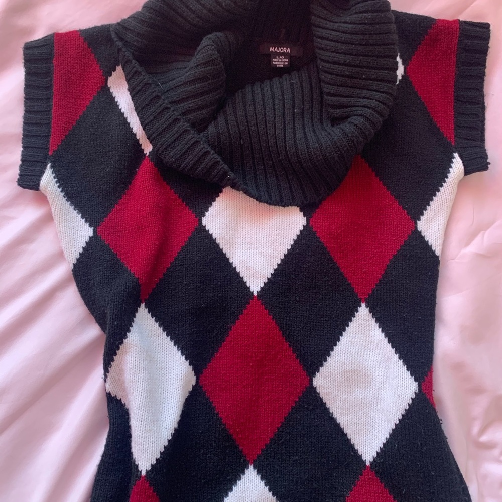 Argyle Patterned Sweater Dress - Black, Red, and White - Picture 6 of 6